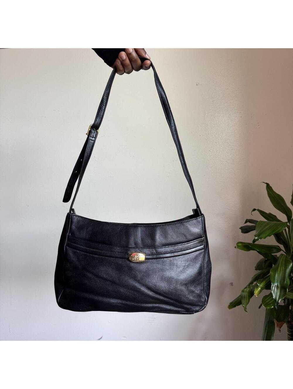 90s Etienne Aigner Minimalist Black Leather Shoulder Bag